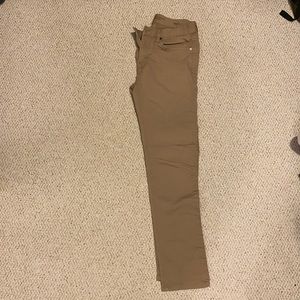 Banana Republic Khaki Traveler Pant 30x32